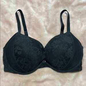 Victoria's Secret Black Lace Underwire Bra Dream Angels push up